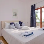 With A Parking Space Hvar - 11427 Appartement Hvar Town